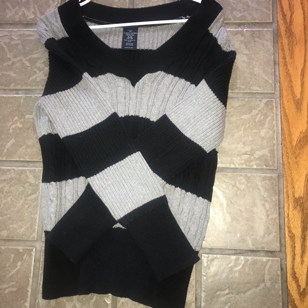 Faded Glory | Women’s XL | Black/Gray Cable Knit V-Neck Sweater